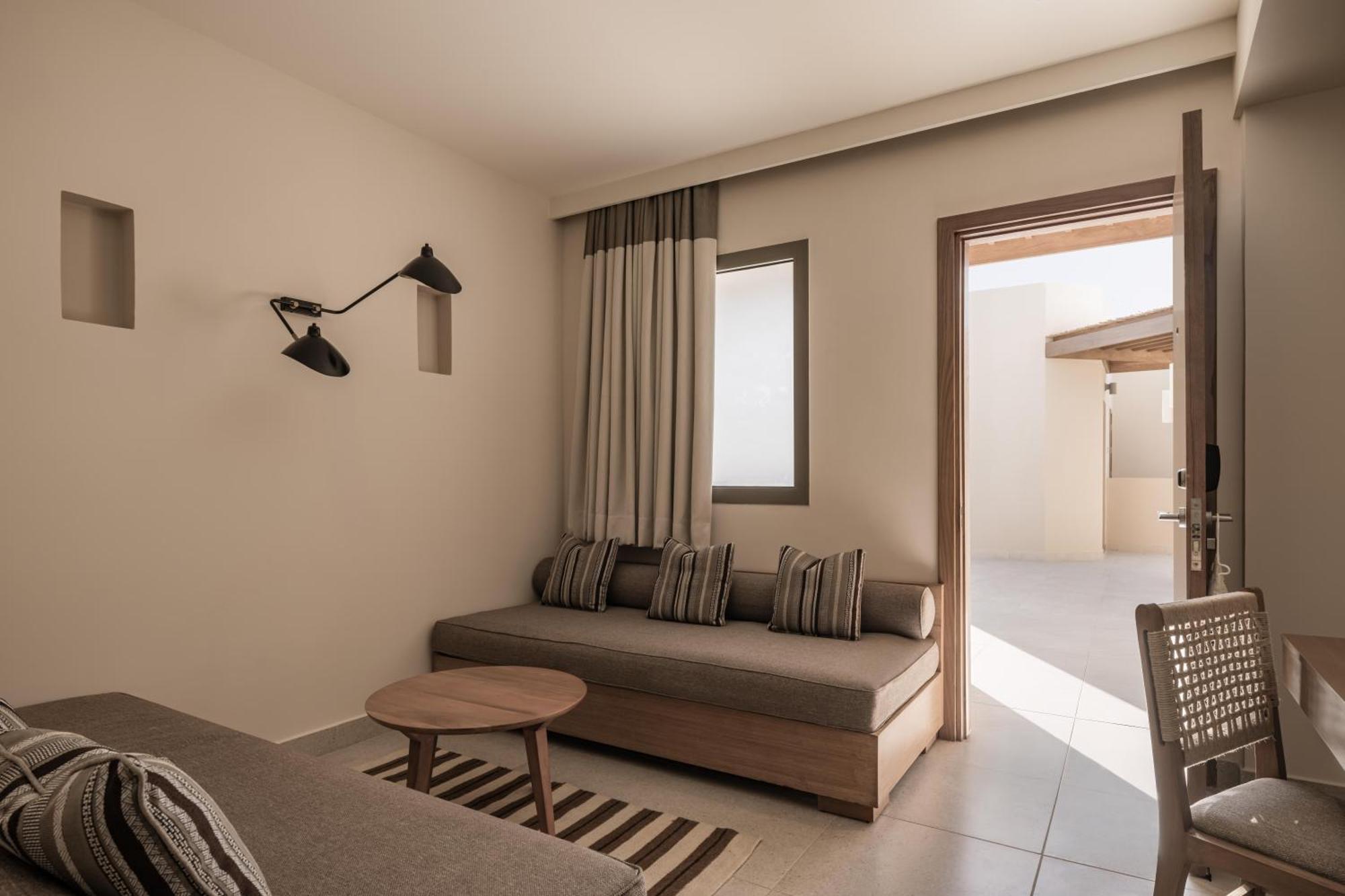 Camera familiare Deluxe con Letto Queen-Size con Accesso Piscina
